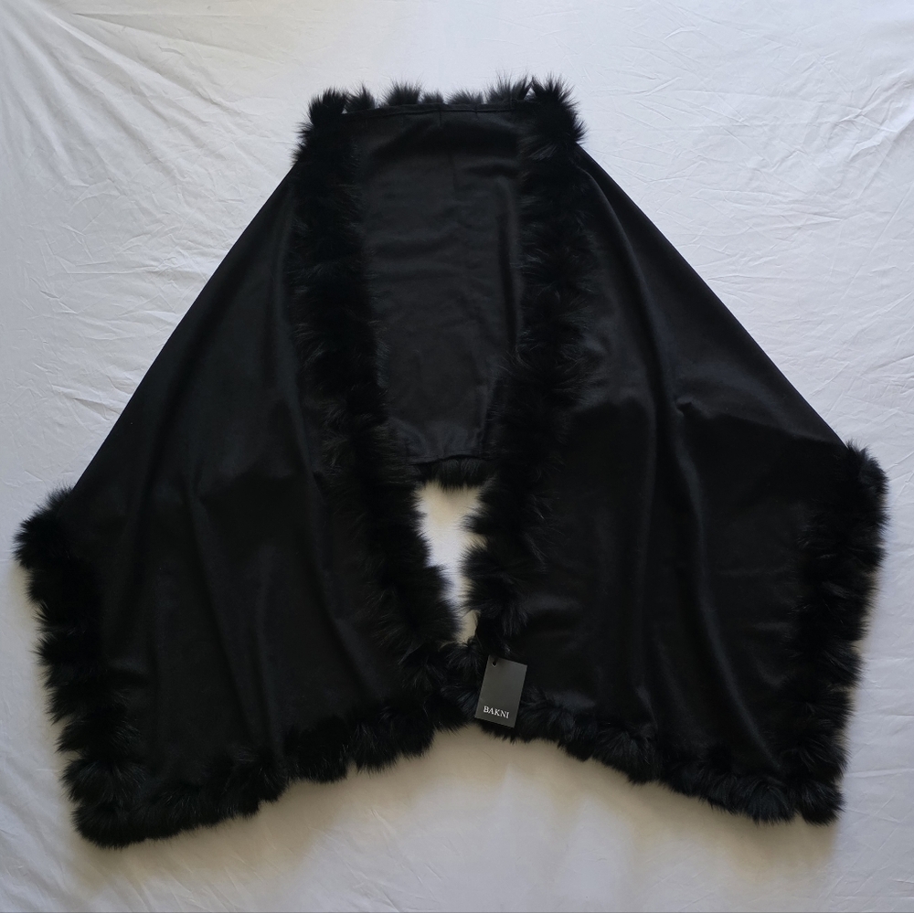 BAKNI Black Cashmere & Real Fox Fur Trimmed Shawl/ Wrap. NWOT Made In Finland